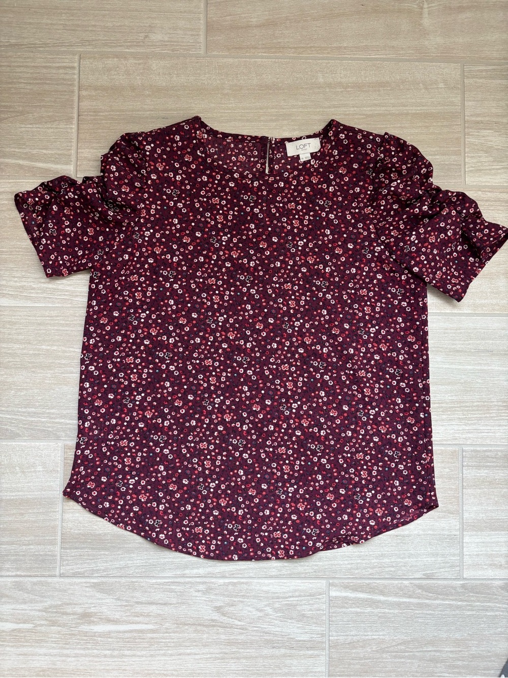 LOFT Outlet XS Women's Burgundy Floral Short-Sleeve Blouse